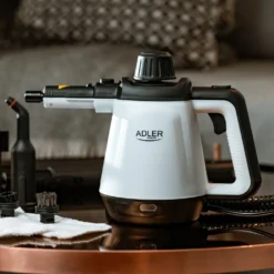 Adler AD 7038 Dampf-Handreiniger, 4,5 L FÃ1/4llmenge, 2000 Watt, 3,5 Bar 4 Adler AD 7038 Dampf-Handreiniger, 4,5 L FÃ1/4llmenge, 2000 Watt, 3,5 Bar -Reinigungsgeräte Laden 0c7b11aaabbf166a6780cb975a5b9dcf