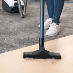 HooGo B3+ Bodenstaubsauger 3 Liter Mit Beutel Inkl. Parkett-, Polster- Und Fugendüse, Möbelbürste, 11m Aktionsradius, HEPA14 Filter, Allergikertauglich -Reinigungsgeräte Laden 0f4cca8e3ec782f9fe1d04daab0da376