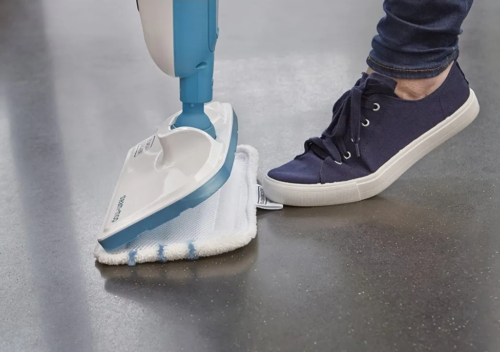 BLACK&DECKER FSMH13E10 Dampfbesen 10-in-1 Dampfreiniger Black & Decker BLACK&DECKER FSMH13E10 Dampfbesen 10-in-1 Dampfreiniger -Reinigungsgeräte Laden 1542f6159ed05238405733d0653290d2