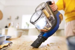 Philips SpeedPro Max 2-in-1 Kabelloser Staubsauger, 360°-Saugdüse, 25.2 V, 60 Min. Akku, Blau (XC8045/01) -Reinigungsgeräte Laden 1d559f9362f8e40c865d2a62ba63df88