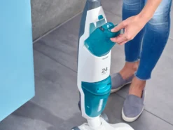 Leifheit Set Akku-Saugwischer Regulus Aqua PowerVac Inkl. Zwei Extra Reinigungswalzen -Reinigungsgeräte Laden 2bf06eef9080ffdc7cda179ed005291a