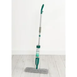 BELDRAY Antibac Spray & Clean Mop - Elektrischer Mopp Mit Spray - Wiederverwendbare Wasserflasche 400ml - Mikrofaser-Moppad -Reinigungsgeräte Laden 2d42cf4c6e03cf19a6b294e2dc45c11b