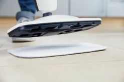 Leifheit Dampfreiniger CleanTenso Inkl. 2er Set Ersatz-Wischbezüge -Reinigungsgeräte Laden 459f6247cd268d8696fcd800aeadf33c