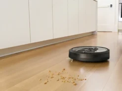 IRobot Roomba I7158 Saugroboter Wi-Fi + App 75 Min. Laufzeit Beutellos Schwarz -Reinigungsgeräte Laden 5140d7eb47c45f8c2f93a7eecf6c4091