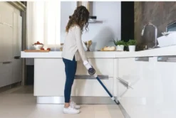 CANDY CVIVA10 Leistungsstarker Stabstaubsauger 22V 3 Leistungsstufen Lange Autonomie 35 Min Licht Elektrobürste LED Licht Entleeren 1 Klick -Reinigungsgeräte Laden 544542355742c725b684cc70ddbf84b7