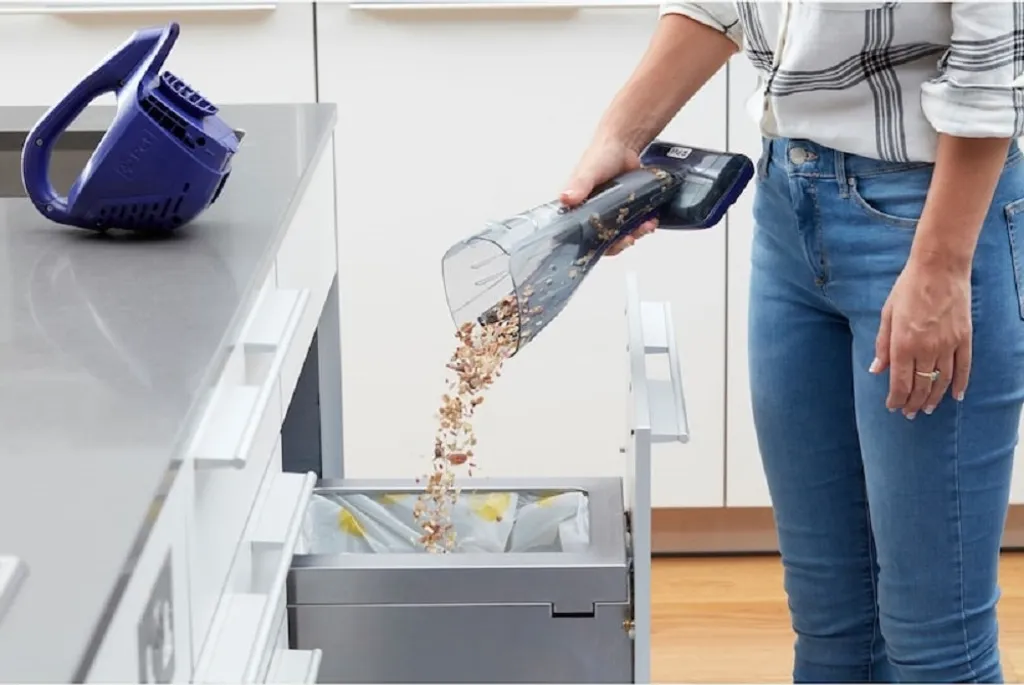 Black & Decker DVB315JP Dustbuster Pet, violett/titanium Black & Decker DVB315JP Dustbuster Pet, Violett/titanium -Reinigungsgeräte Laden 55235652acec1b5bbe0fc8d717110682