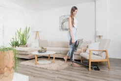 Hand- Und Akkustielstaubsauger ETA Sonar Artikel-Nr.: ETA223290000 2 In 1 Hand- Und Akkustielstaubsauger Mit Digital-Motor, Rotierender Turbobürste, Flexiblem Gelenk Und 25,2 V Li-Ionen-Akku. -Reinigungsgeräte Laden 843044df2a27377a6314c08a5b82b0a1