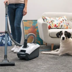 HooGo B3+ Bodenstaubsauger 3 Liter Mit Beutel Inkl. Parkett-, Polster- Und Fugendüse, Möbelbürste, 11m Aktionsradius, HEPA14 Filter, Allergikertauglich -Reinigungsgeräte Laden 96d089e8e348c0c7cdf4195a00d823f9