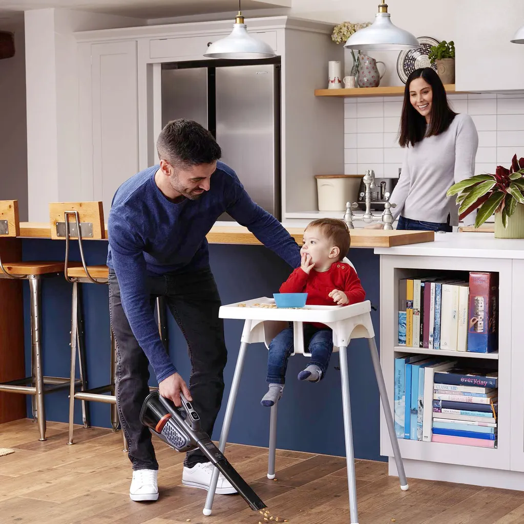 Black & Decker BHHV520BT - Handstaubsauger - titanium Black & Decker BHHV520BT - Handstaubsauger - Titanium -Reinigungsgeräte Laden ab93f7e3411928b4577a2fc1ac538929