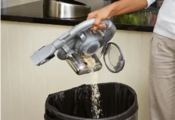 Black & Decker Black&Decker PD1820L Kleinstaubsauger, 25 Watt 14 Black & Decker Black&Decker PD1820L Kleinstaubsauger, 25 Watt -Reinigungsgeräte Laden d014bc0a5bda038aad462398e091ce35