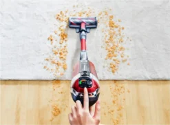 Rowenta RH9679 XFORCE 8.60 ANIMAL KIT Rot-Schwarz -Reinigungsgeräte Laden dcdc08cfe1349b9d5a6e578a2f0e0f3f