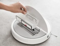 Rowenta RR7447 Xplorer S60 Allergy Connect Nass-Trocken-Saugroboter Weiß 65 DB -Reinigungsgeräte Laden e63b34fbc2ef147599e7e290647b8482