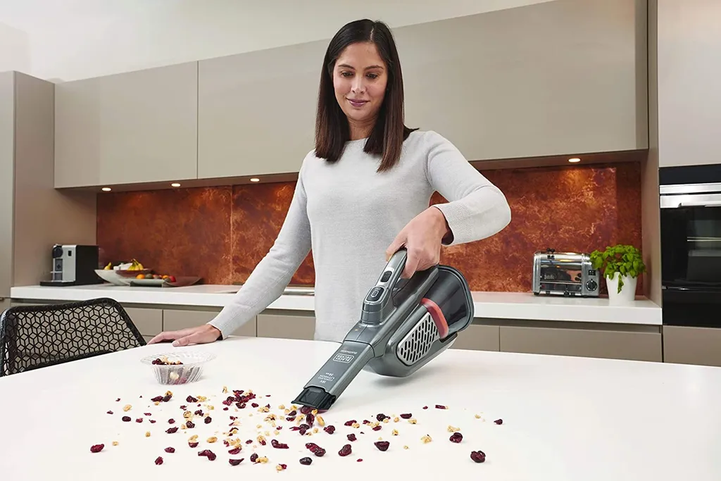 Black & Decker BHHV520BT - Handstaubsauger - titanium Black & Decker BHHV520BT - Handstaubsauger - Titanium -Reinigungsgeräte Laden f1d2c9690b091c212ef7c2482fe67b36